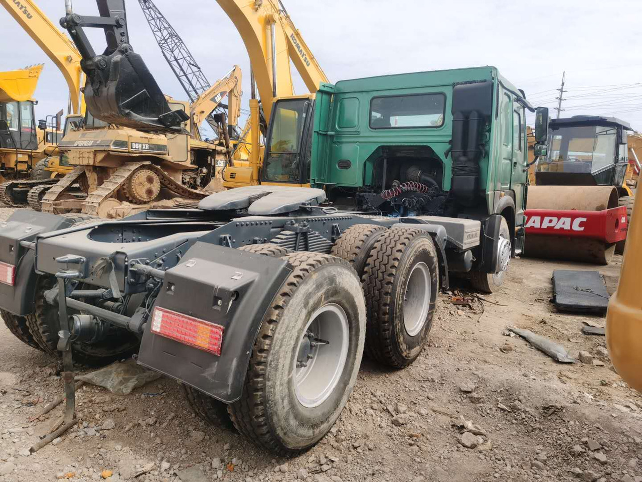 HOWO truck - Tahač: obrázek 4 HOWO truck - Tahač: obrázek 4