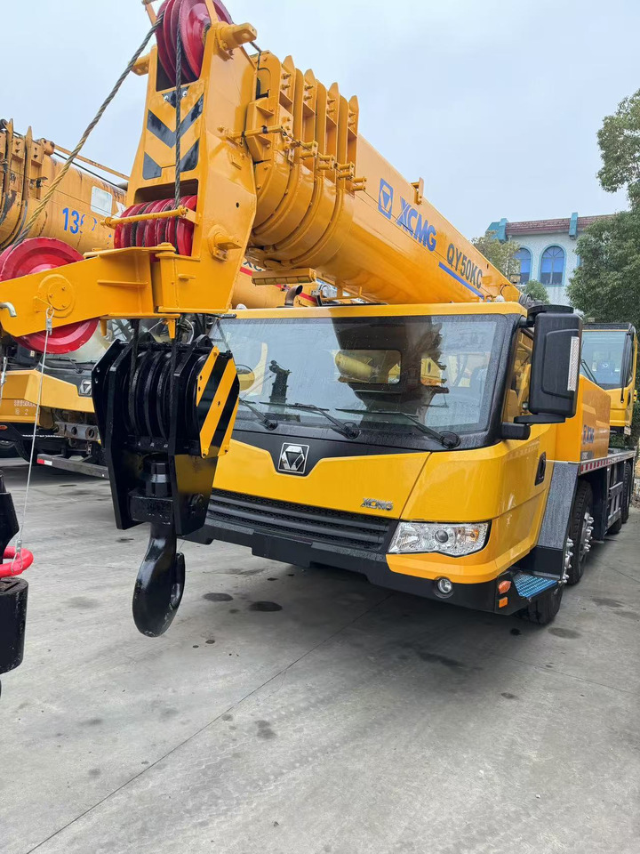 XCMG QY50KC QY50 CHINA TRUCK CRANE 50TONS - Autojeřáb: obrázek 1 XCMG QY50KC QY50 CHINA TRUCK CRANE 50TONS - Autojeřáb: obrázek 1