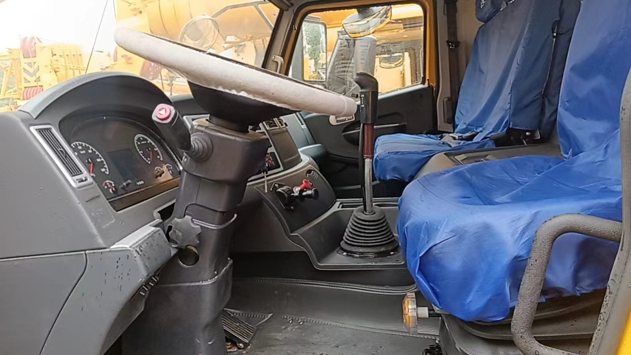 XCMG QY55K QY50K QY70K QY100K original XCMG made in China - Autojeřáb: obrázek 5 XCMG QY55K QY50K QY70K QY100K original XCMG made in China - Autojeřáb: obrázek 5