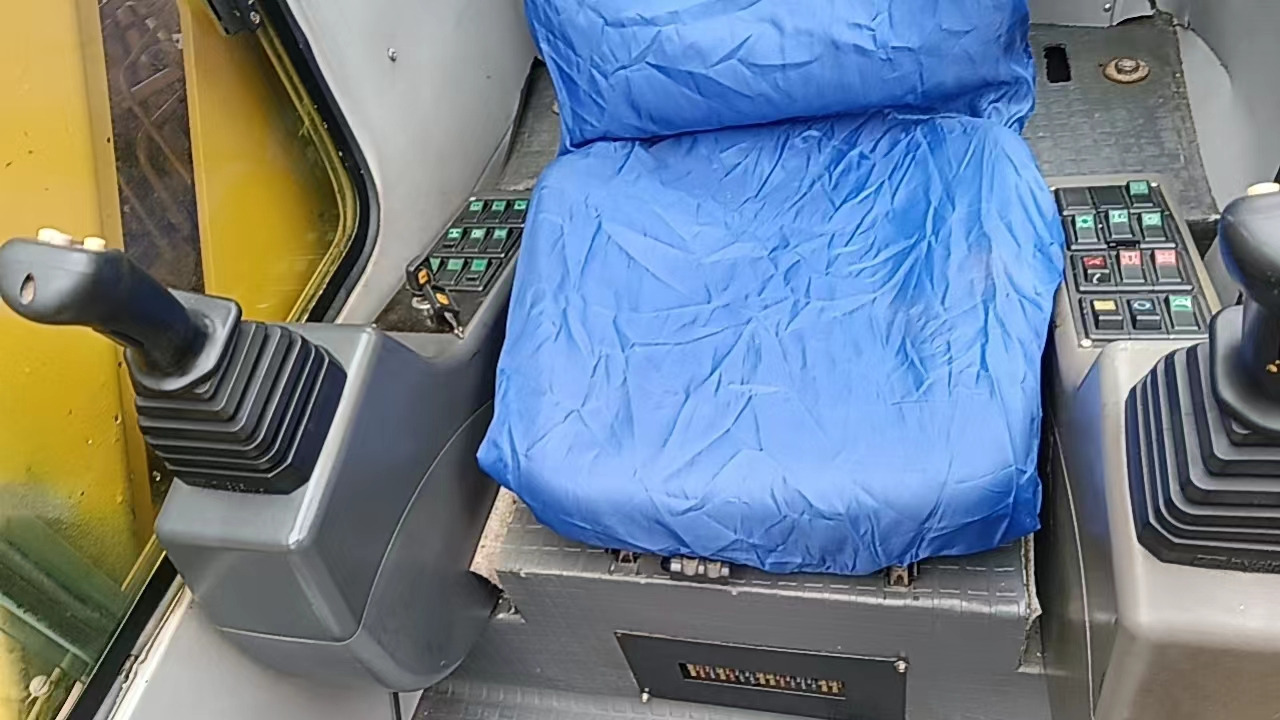 XCMG QY55K QY50K QY70K QY100K original XCMG made in China - Autojeřáb: obrázek 4 XCMG QY55K QY50K QY70K QY100K original XCMG made in China - Autojeřáb: obrázek 4