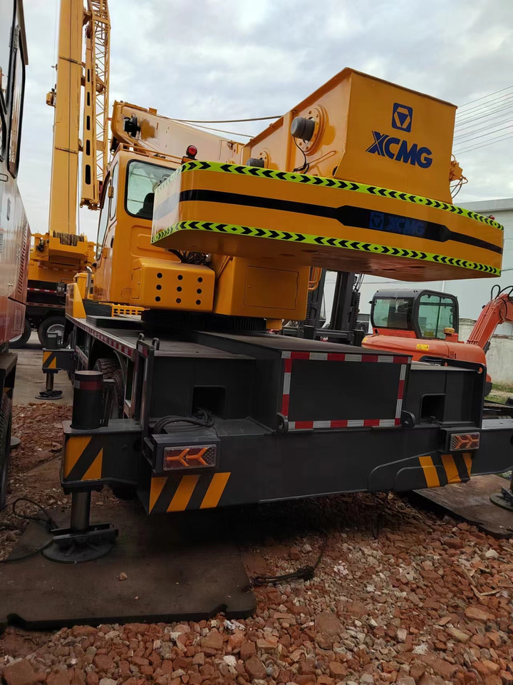 XCMG QY70K good condition QY25K QY50K QY100K QY130K China brand mobile crane - Autojeřáb: obrázek 3 XCMG QY70K good condition QY25K QY50K QY100K QY130K China brand mobile crane - Autojeřáb: obrázek 3
