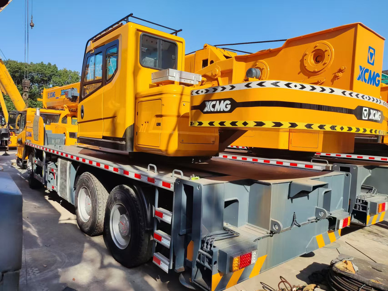 XCMG XCT25 mobile crane 25tons China made - Autojeřáb: obrázek 3 XCMG XCT25 mobile crane 25tons China made - Autojeřáb: obrázek 3