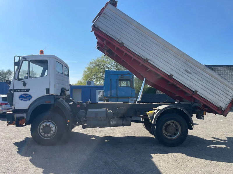 Mercedes-Benz SK 1824 TIPPER 4x4 - Sklápěč: obrázek 3 Mercedes-Benz SK 1824 TIPPER 4x4 - Sklápěč: obrázek 3