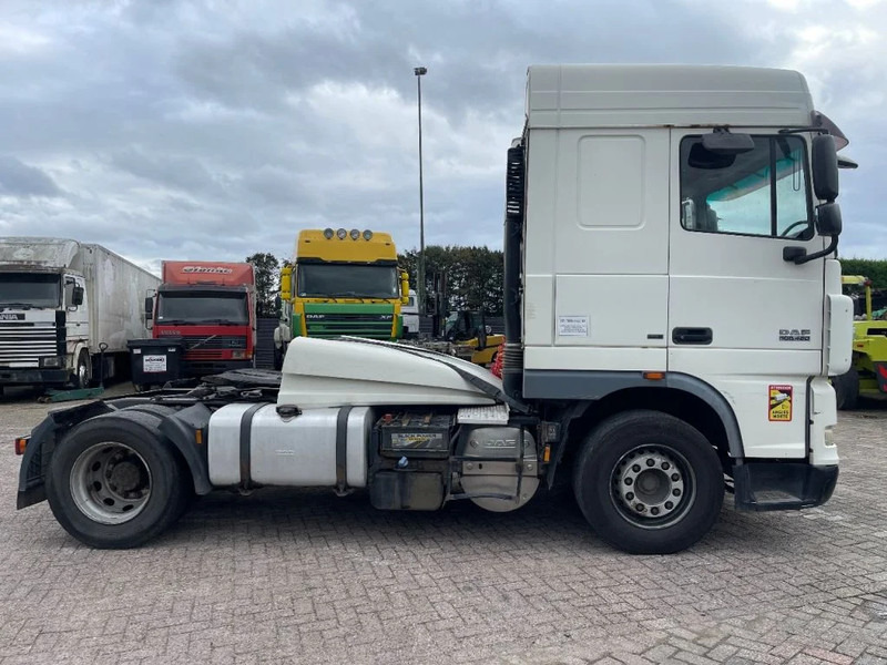 DAF XF 105.460 Tractor unit - Tahač: obrázek 4 DAF XF 105.460 Tractor unit - Tahač: obrázek 4