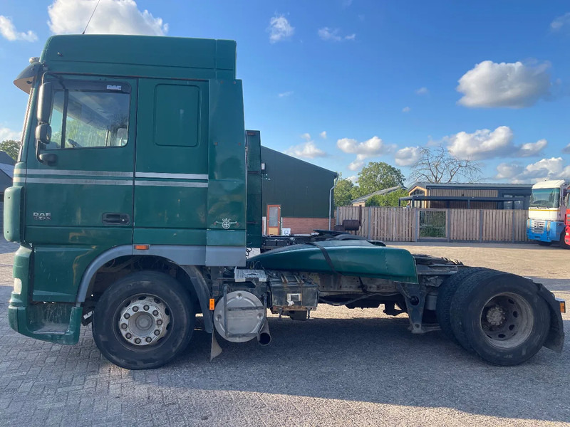 DAF XF 95.430 Tractor Unit - Tahač: obrázek 5 DAF XF 95.430 Tractor Unit - Tahač: obrázek 5