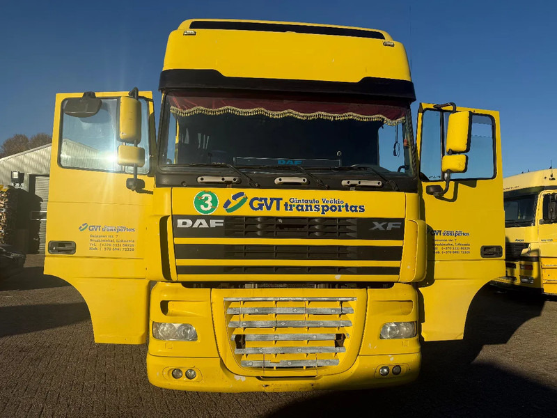 DAF XF 95.430 Tractor Unit - Tahač: obrázek 2 DAF XF 95.430 Tractor Unit - Tahač: obrázek 2