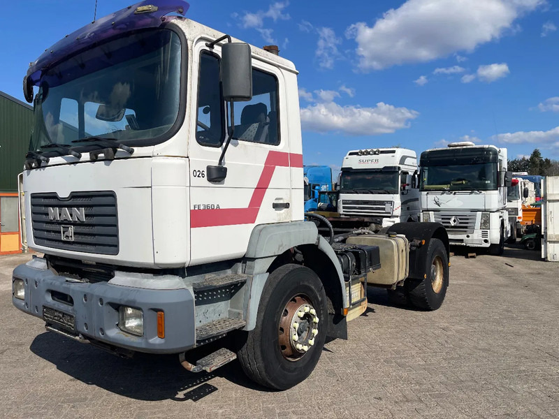MAN 19 Spring Spring TRACTOR UNIT - Tahač: obrázek 3 MAN 19 Spring Spring TRACTOR UNIT - Tahač: obrázek 3