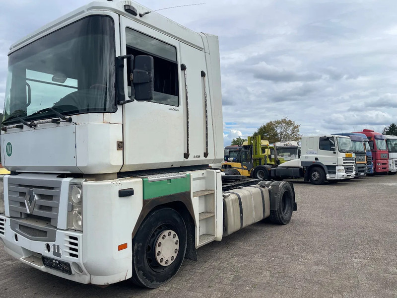 Renault Magnum 440 Tractor unit - Tahač: obrázek 3 Renault Magnum 440 Tractor unit - Tahač: obrázek 3