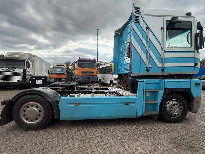 Renault Magnum 460 Tractor unit - Tahač: obrázek 4 Renault Magnum 460 Tractor unit - Tahač: obrázek 4