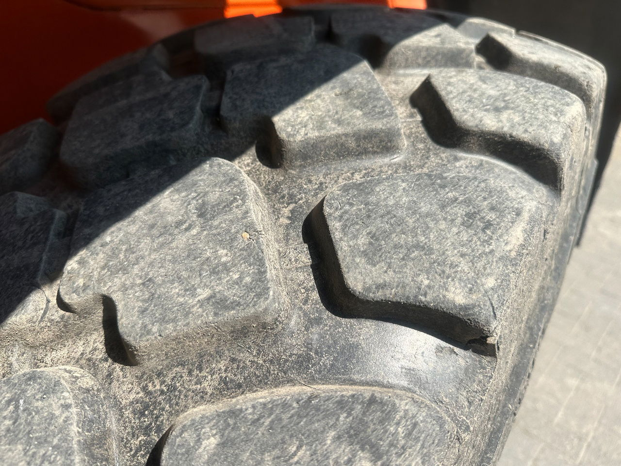 Kolový nakladač Case 521D: obrázek 19