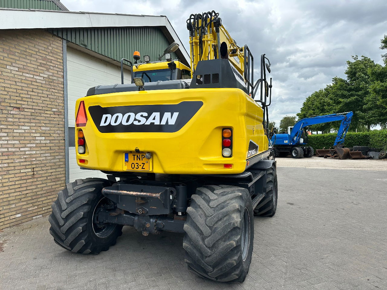 Doosan DX140W-5 - Kolesové rýpadlo: obrázek 5 Doosan DX140W-5 - Kolesové rýpadlo: obrázek 5