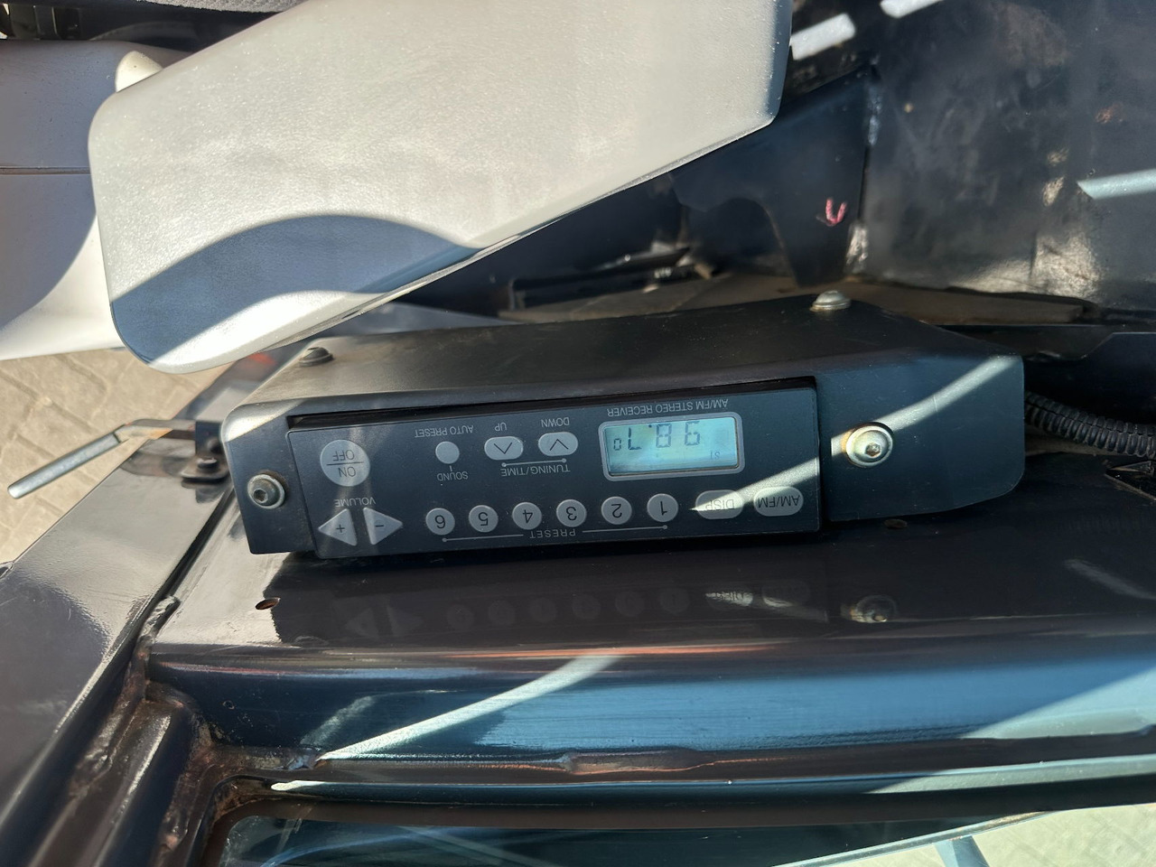 Mini rýpadlo Hitachi ZX65USB-5A CLR: obrázek 17 Mini rýpadlo Hitachi ZX65USB-5A CLR: obrázek 17