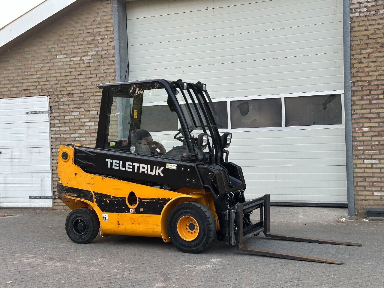 JCB TLT 2,5D - Vysokozdvižný vozík: obrázek 4 JCB TLT 2,5D - Vysokozdvižný vozík: obrázek 4