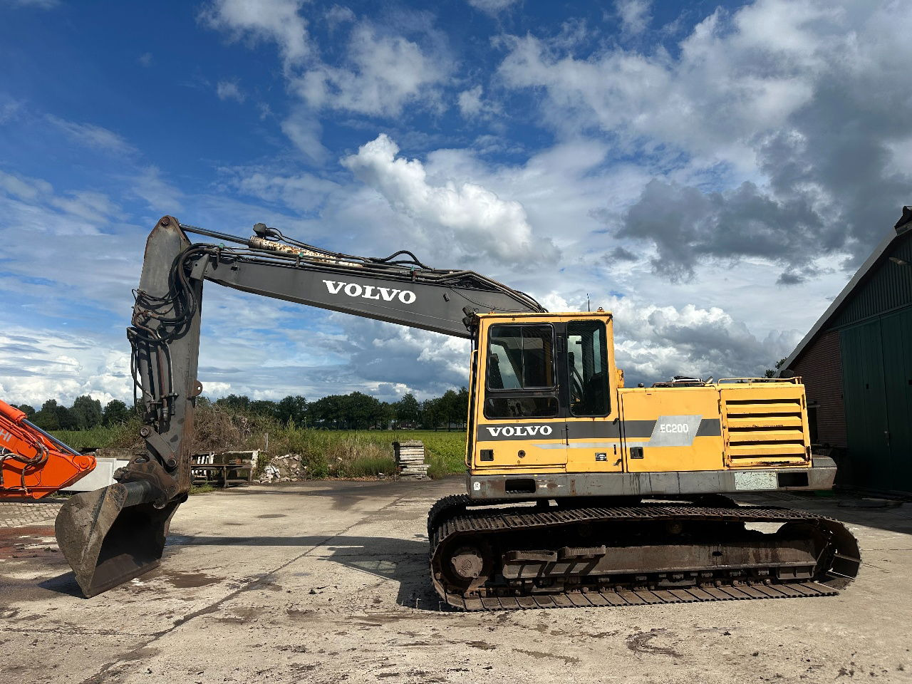 Volvo EC200 - Pásové rýpadlo: obrázek 1 Volvo EC200 - Pásové rýpadlo: obrázek 1