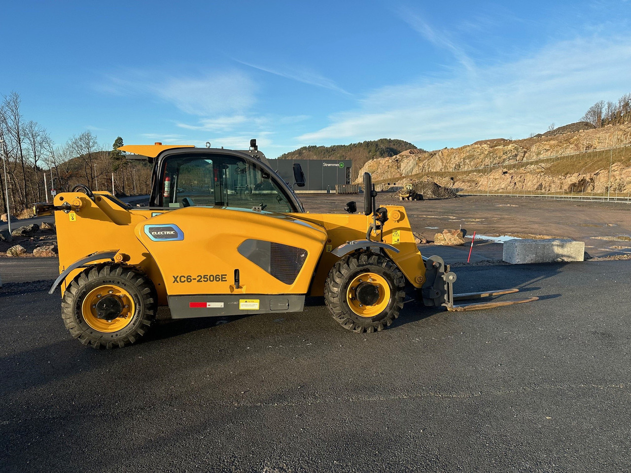 Andre XCMG 2506E #ELECTRIC - Teleskopický manipulátor: obrázek 5 Andre XCMG 2506E #ELECTRIC - Teleskopický manipulátor: obrázek 5
