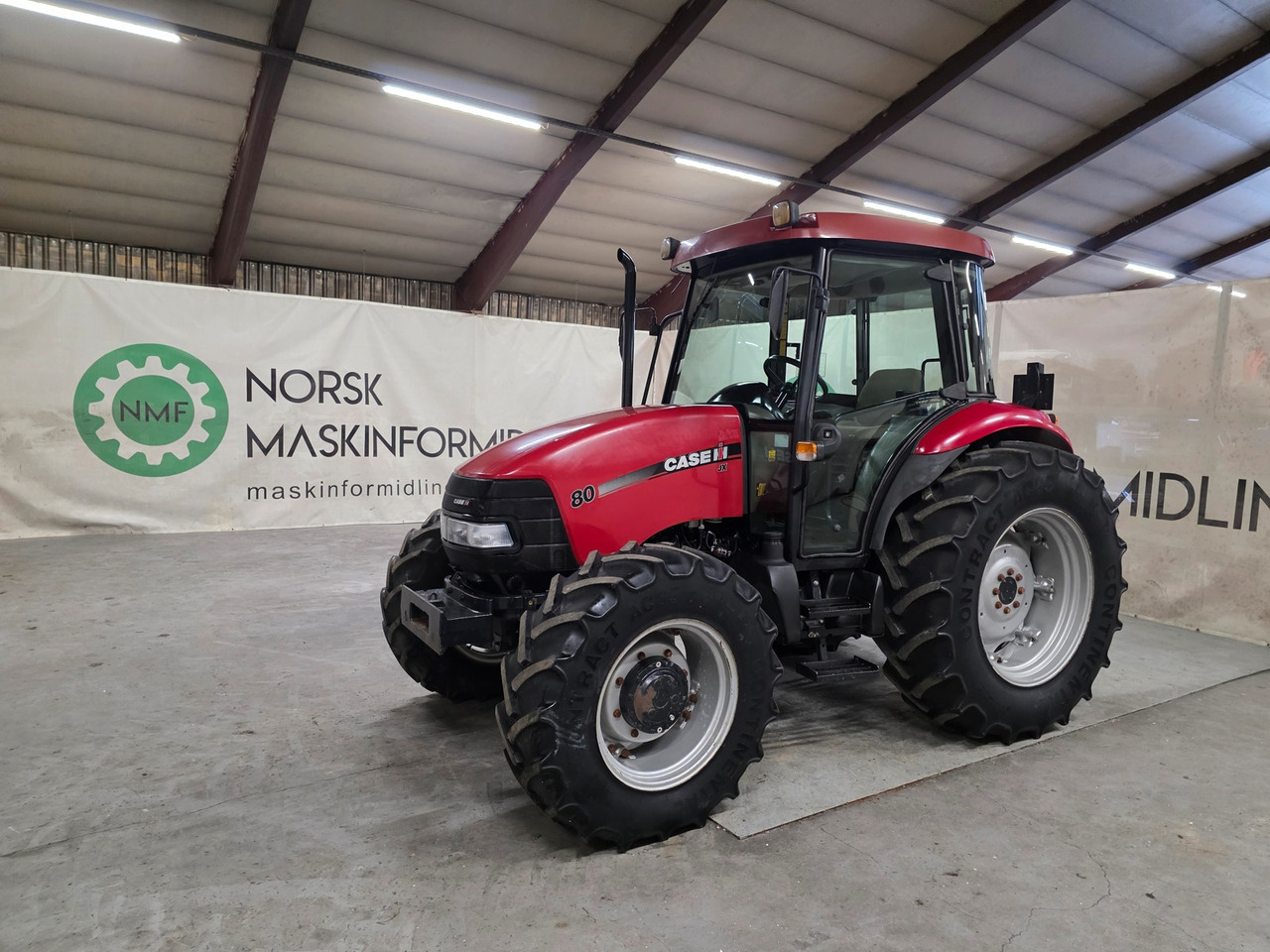 CASE IH JX80 - Traktor: obrázek 1 CASE IH JX80 - Traktor: obrázek 1