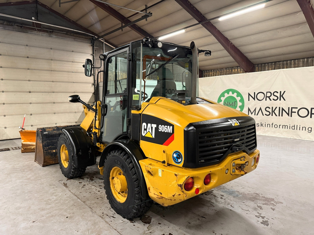 Cat 906M High Flow, 40 km/t med skuff og plog # TIL LEIE# - Kolový nakladač: obrázek 3 Cat 906M High Flow, 40 km/t med skuff og plog # TIL LEIE# - Kolový nakladač: obrázek 3