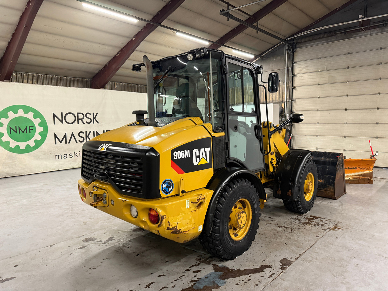 Cat 906M High Flow, 40 km/t med skuff og plog # TIL LEIE# - Kolový nakladač: obrázek 4 Cat 906M High Flow, 40 km/t med skuff og plog # TIL LEIE# - Kolový nakladač: obrázek 4