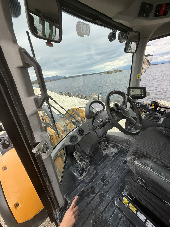 Kolový nakladač Cat 930M: obrázek 12 Kolový nakladač Cat 930M: obrázek 12