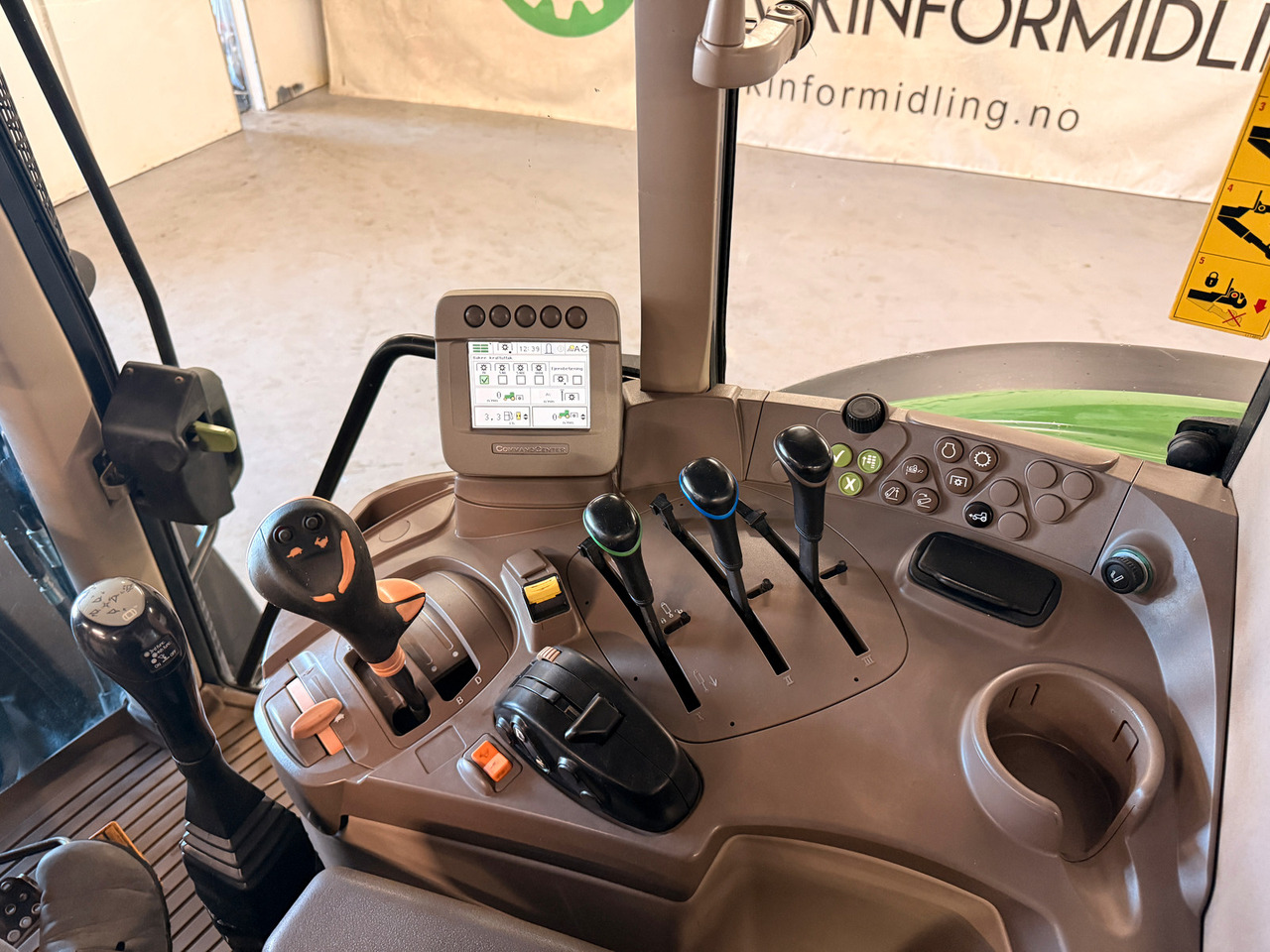Traktor John Deere 6230 Premium: obrázek 15