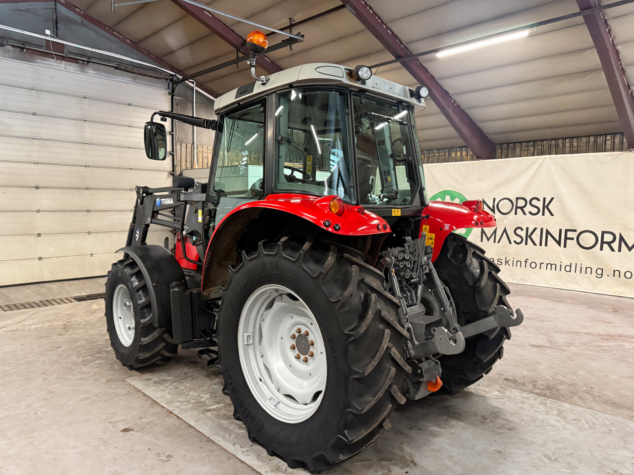Massey Ferguson 5440 Dyna 4 - Traktor: obrázek 3 Massey Ferguson 5440 Dyna 4 - Traktor: obrázek 3
