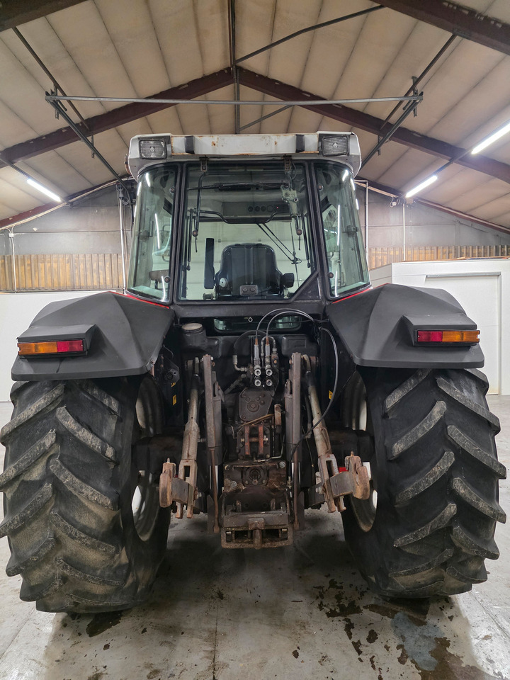 Massey Ferguson 6180 - Traktor: obrázek 4 Massey Ferguson 6180 - Traktor: obrázek 4