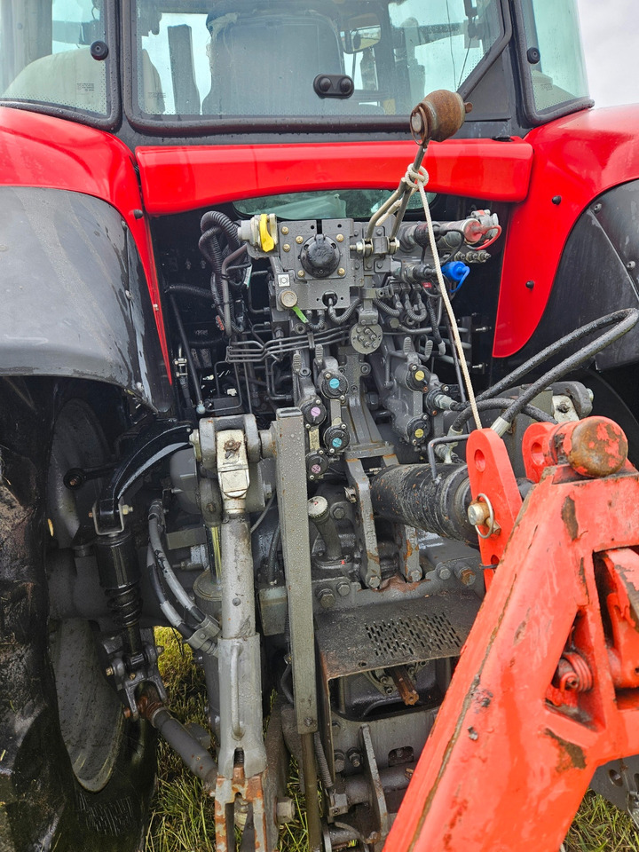 Traktor Massey Ferguson 6715S Dyna VT: obrázek 7