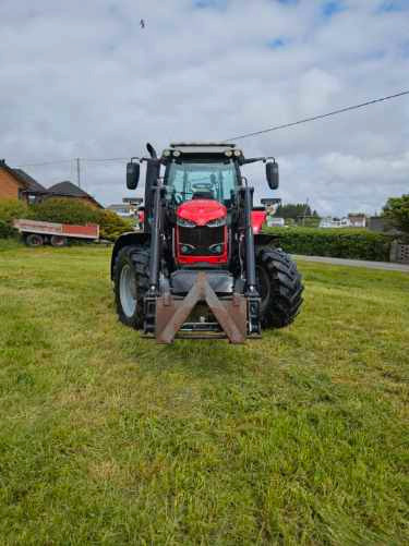 Massey Ferguson 6715S Dyna VT - Traktor: obrázek 3 Massey Ferguson 6715S Dyna VT - Traktor: obrázek 3