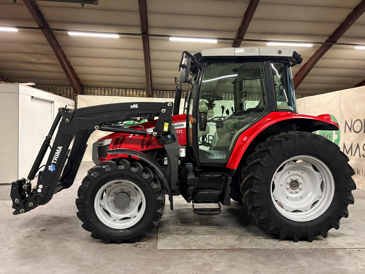 Massey Ferguson Massey Ferguson 5610 #Innbytte - Traktor: obrázek 2 Massey Ferguson Massey Ferguson 5610 #Innbytte - Traktor: obrázek 2