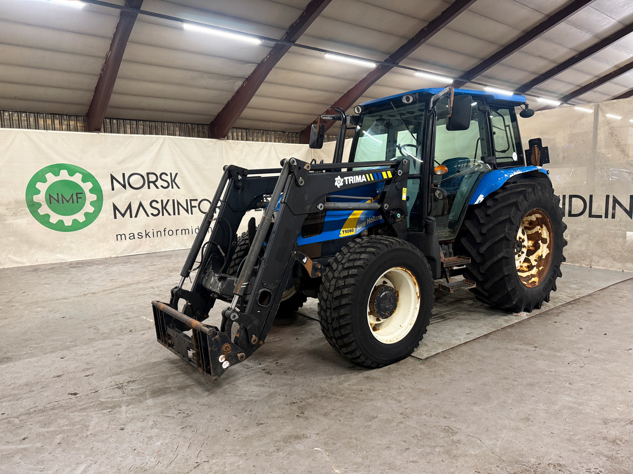 New Holland T5060 - Traktor: obrázek 1 New Holland T5060 - Traktor: obrázek 1