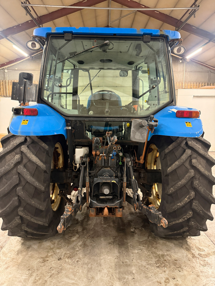 New Holland T5060 - Traktor: obrázek 4 New Holland T5060 - Traktor: obrázek 4