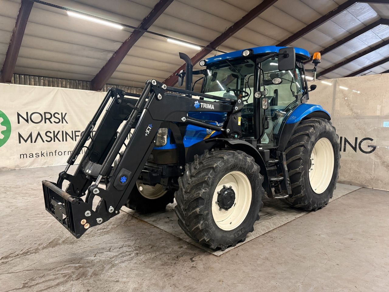 New Holland T6.140 EC - Traktor: obrázek 1 New Holland T6.140 EC - Traktor: obrázek 1