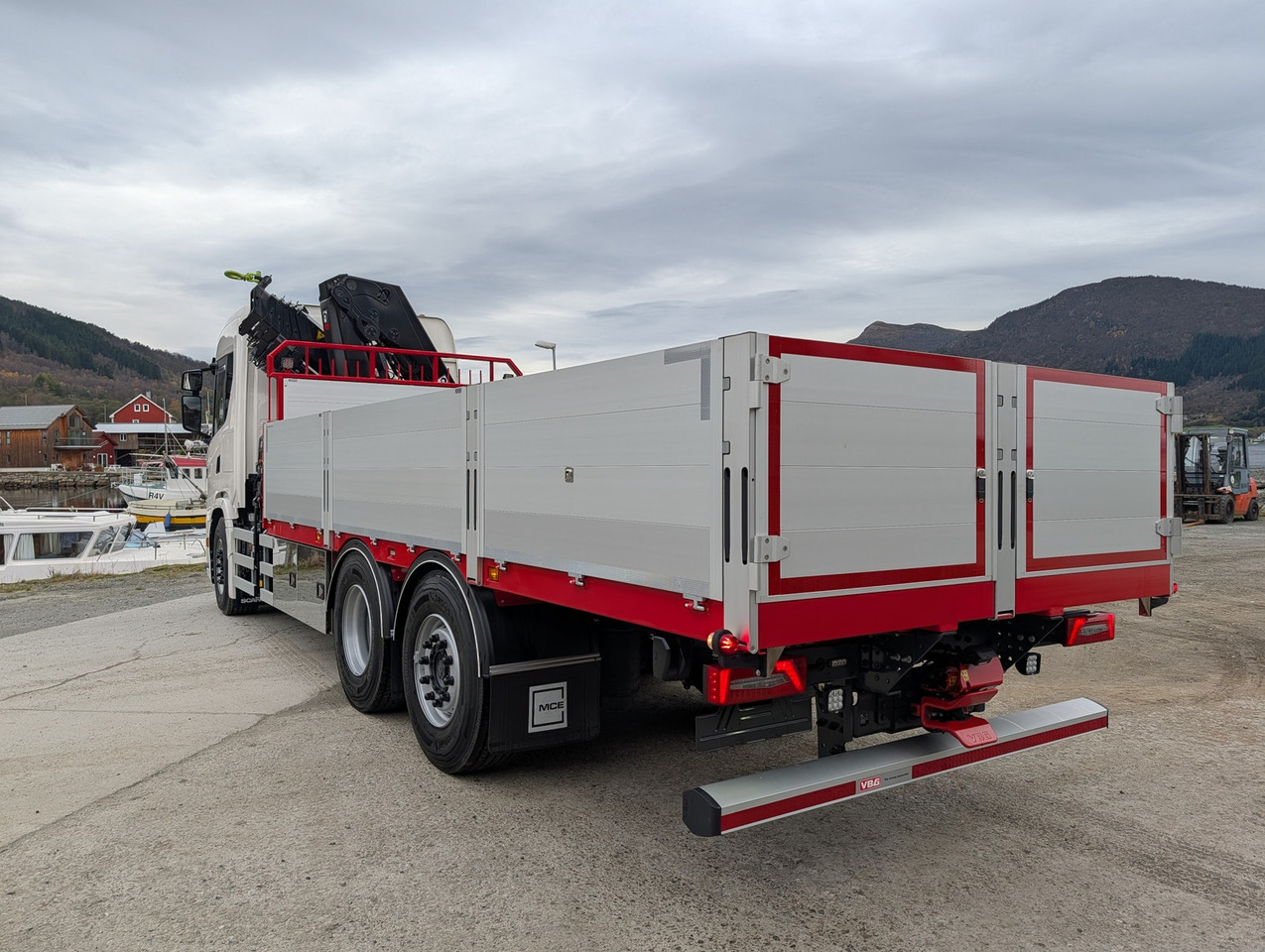 Scania G420 6x2 med HIAB 232-E5 Hipro og MCE påbygg - Nákladní automobil valníkový/ Plošinový, Auto s hydraulickou rukou: obrázek 5 Scania G420 6x2 med HIAB 232-E5 Hipro og MCE påbygg - Nákladní automobil valníkový/ Plošinový, Auto s hydraulickou rukou: obrázek 5
