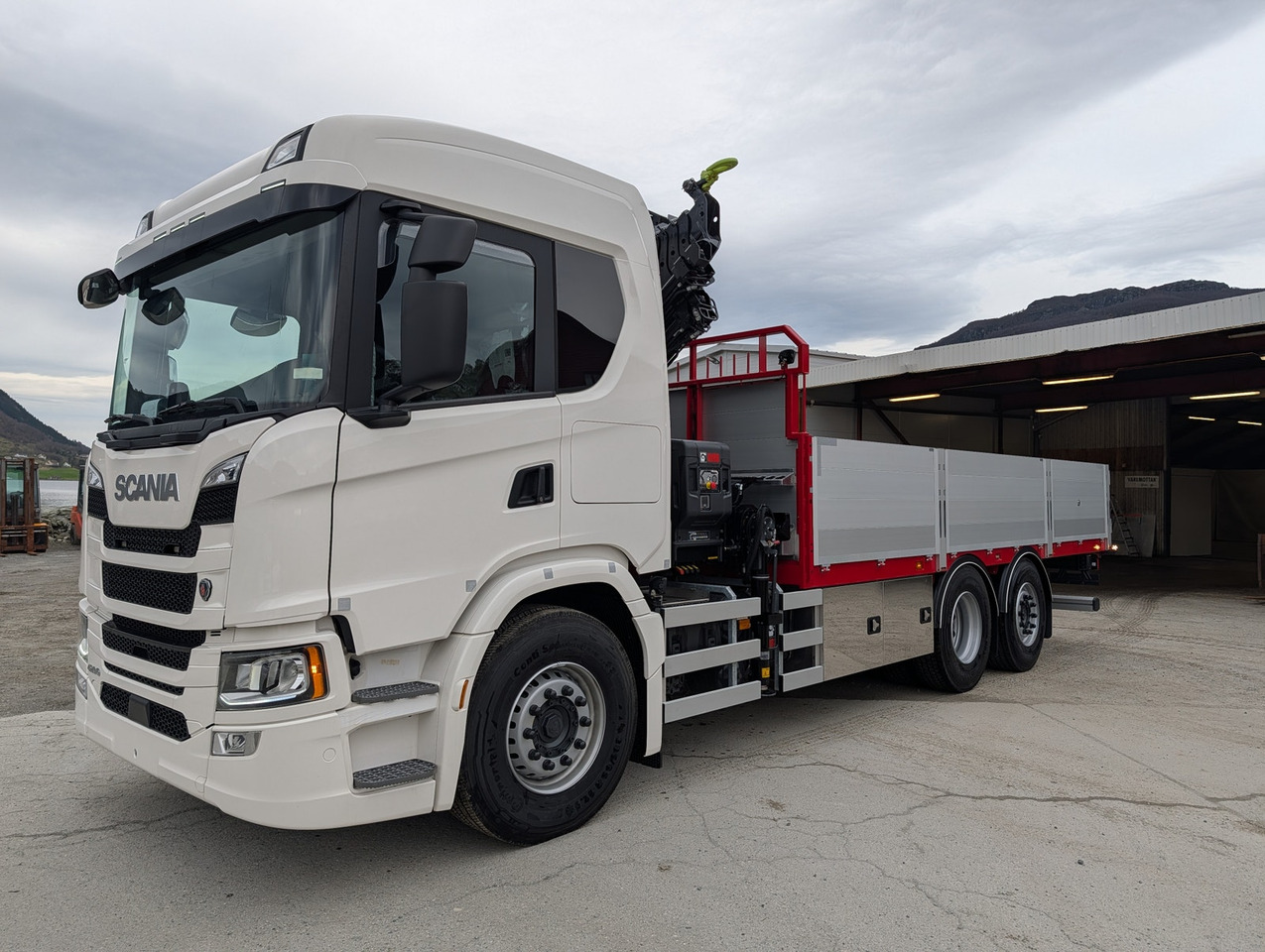 Scania G420 6x2 med HIAB 232-E5 Hipro og MCE påbygg - Nákladní automobil valníkový/ Plošinový, Auto s hydraulickou rukou: obrázek 3 Scania G420 6x2 med HIAB 232-E5 Hipro og MCE påbygg - Nákladní automobil valníkový/ Plošinový, Auto s hydraulickou rukou: obrázek 3