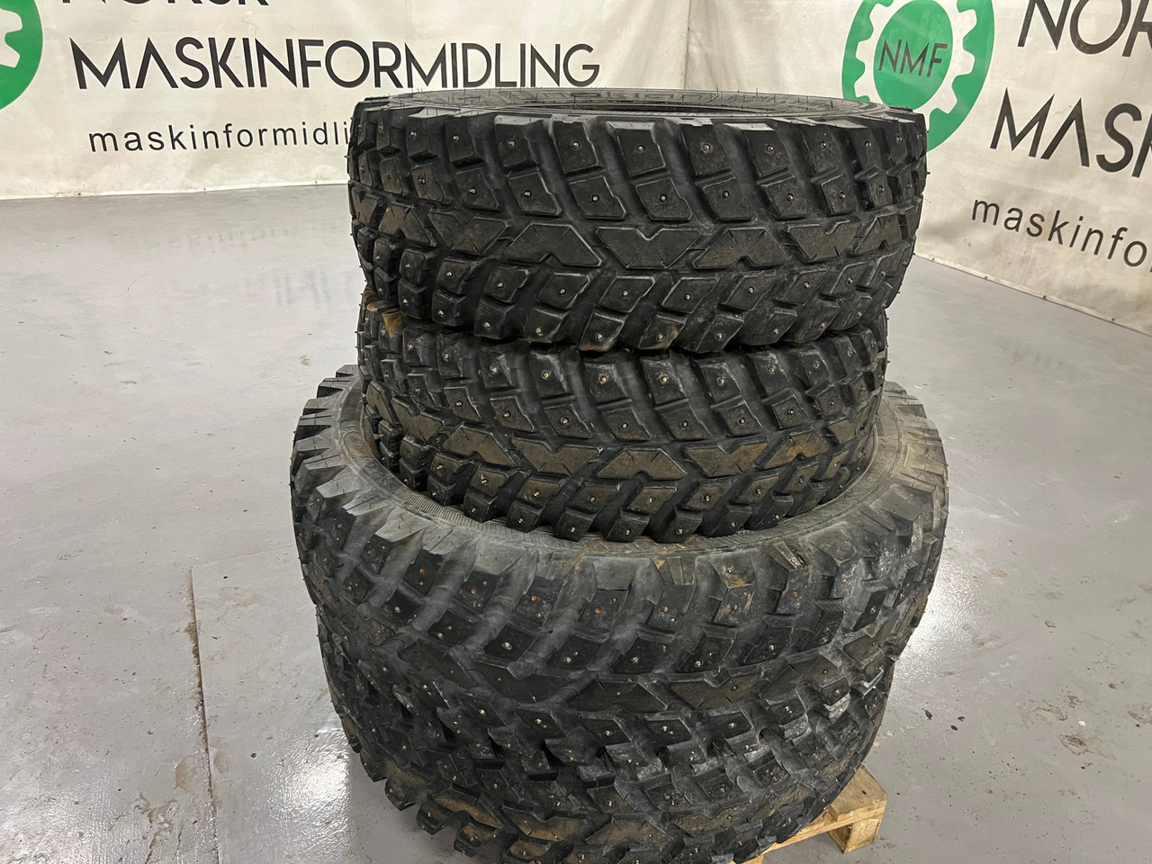 TRI 2 Dekk, TRI 2 DEKK MED PIGG - Kompletní kolo pro Zemědělská technika: obrázek 2 TRI 2 Dekk, TRI 2 DEKK MED PIGG - Kompletní kolo pro Zemědělská technika: obrázek 2