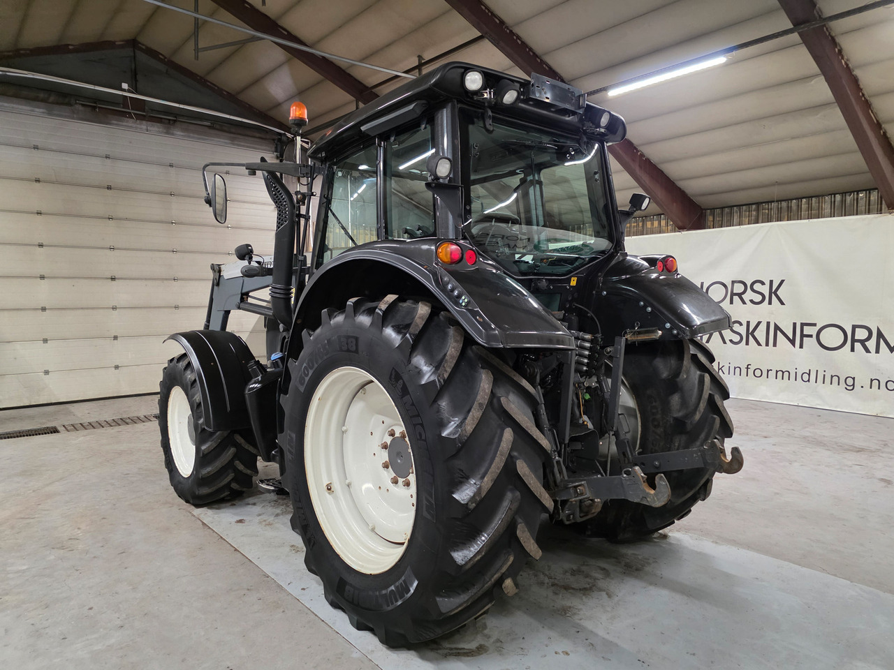 Valtra N163 Direct - Traktor: obrázek 4 Valtra N163 Direct - Traktor: obrázek 4