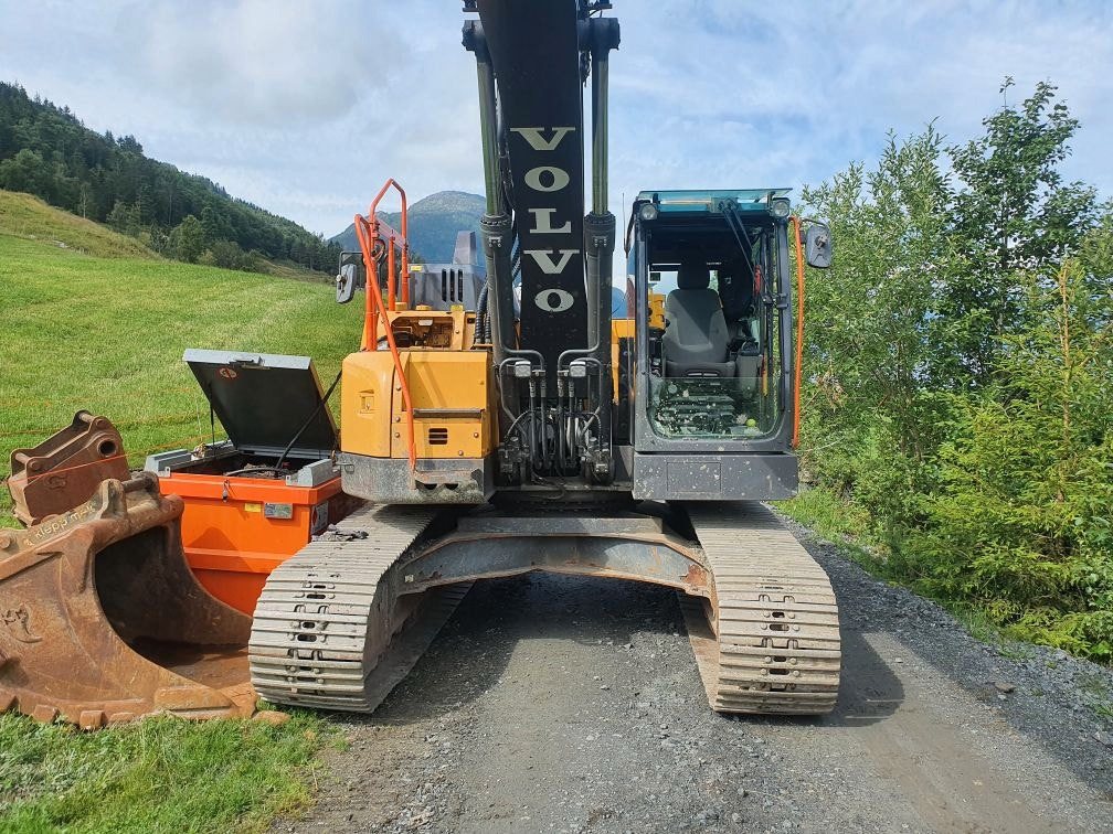 Volvo ECR235EL - Pásové rýpadlo: obrázek 2 Volvo ECR235EL - Pásové rýpadlo: obrázek 2