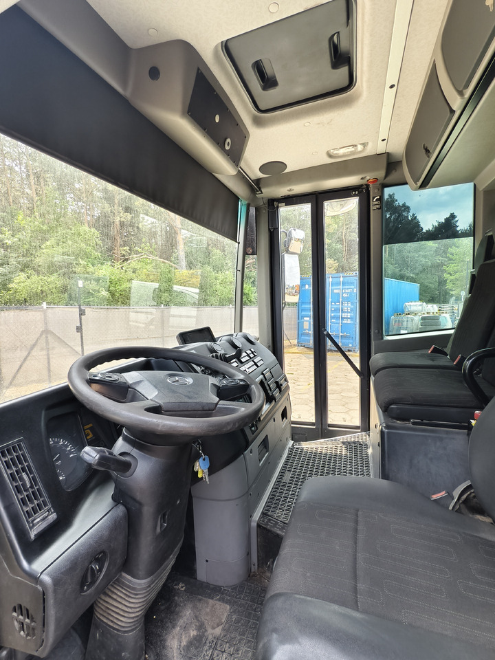Mercedes Econic - Vůz na odvoz odpadků: obrázek 5 Mercedes Econic - Vůz na odvoz odpadků: obrázek 5