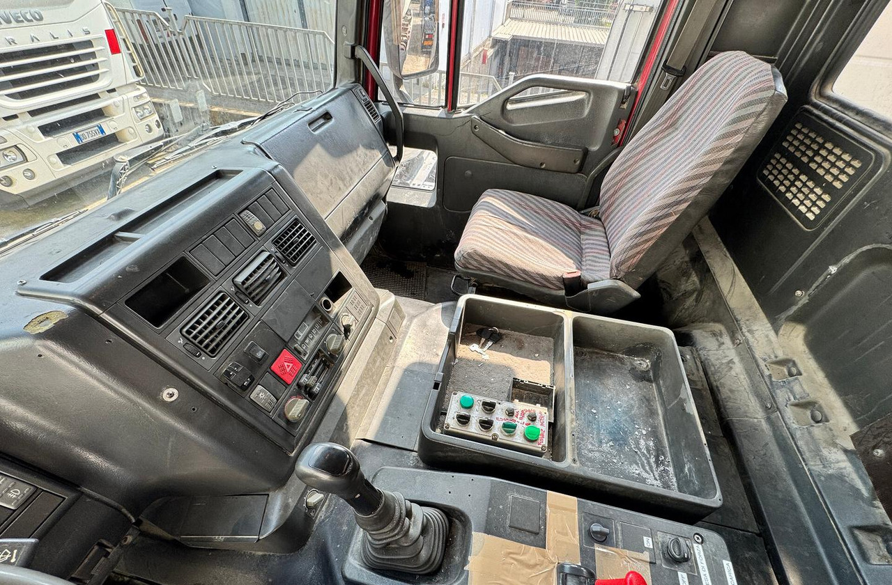 BETONIERA IVECO 410E42 8X4 - Autodomíchávač: obrázek 5 BETONIERA IVECO 410E42 8X4 - Autodomíchávač: obrázek 5