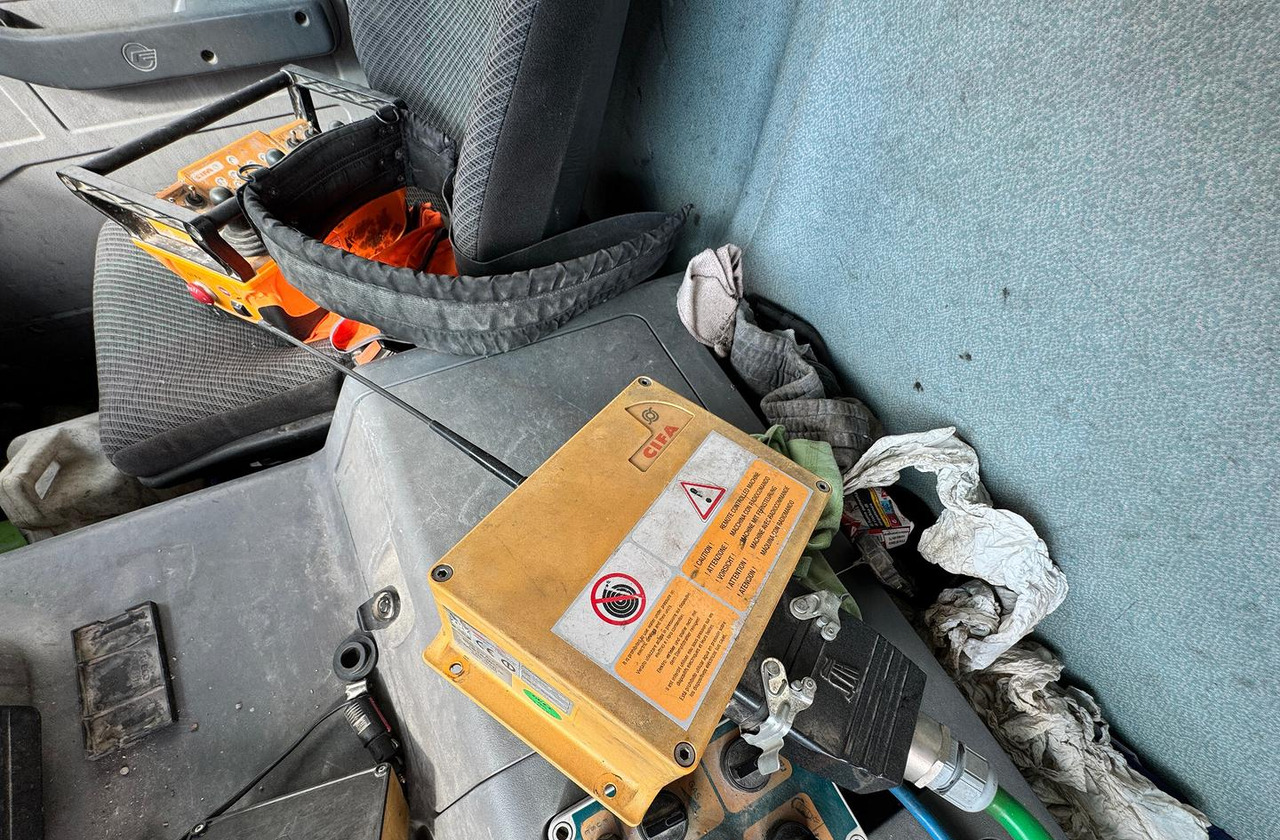 Betonpompa 28MT CIFA ASTRA HD84.38 - Autodomíchávač s čerpadlem: obrázek 5 Betonpompa 28MT CIFA ASTRA HD84.38 - Autodomíchávač s čerpadlem: obrázek 5