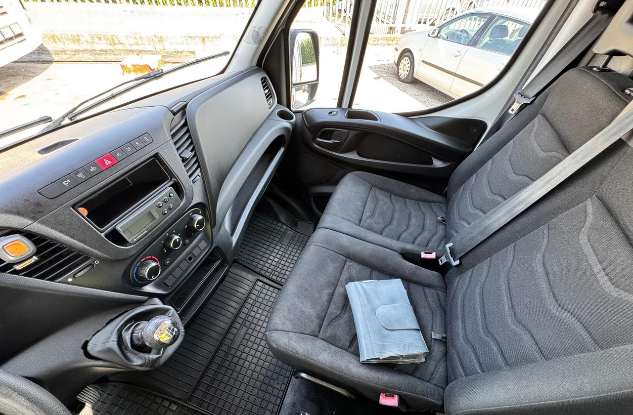 IVECO DAILY 35S15 - FRIGO FRC - PATENTE B - Chladící dodávka: obrázek 5 IVECO DAILY 35S15 - FRIGO FRC - PATENTE B - Chladící dodávka: obrázek 5
