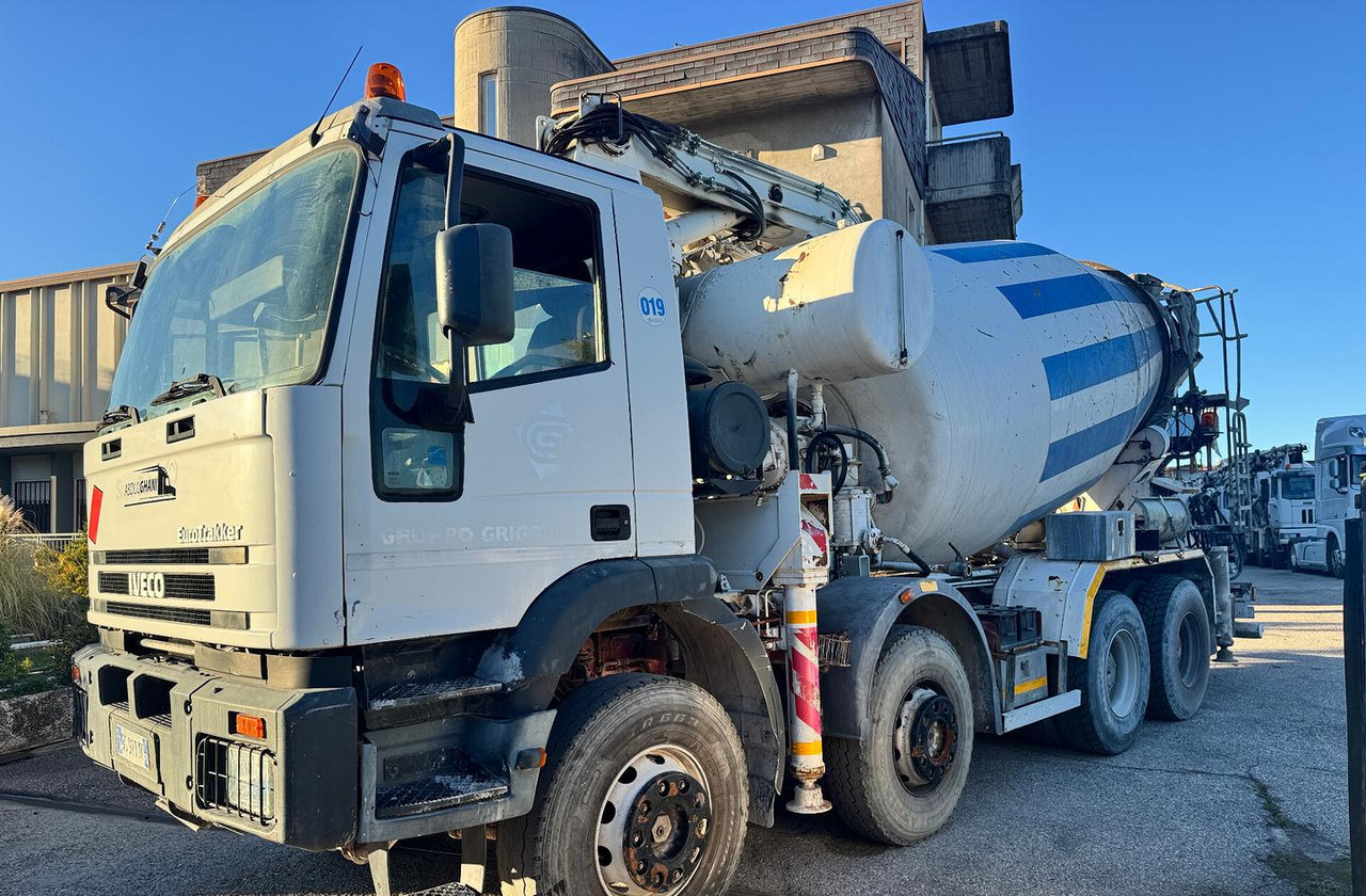Betonpompa CIFA Iveco Trakker 410E44 - Jiná technika: obrázek 2 Betonpompa CIFA Iveco Trakker 410E44 - Jiná technika: obrázek 2