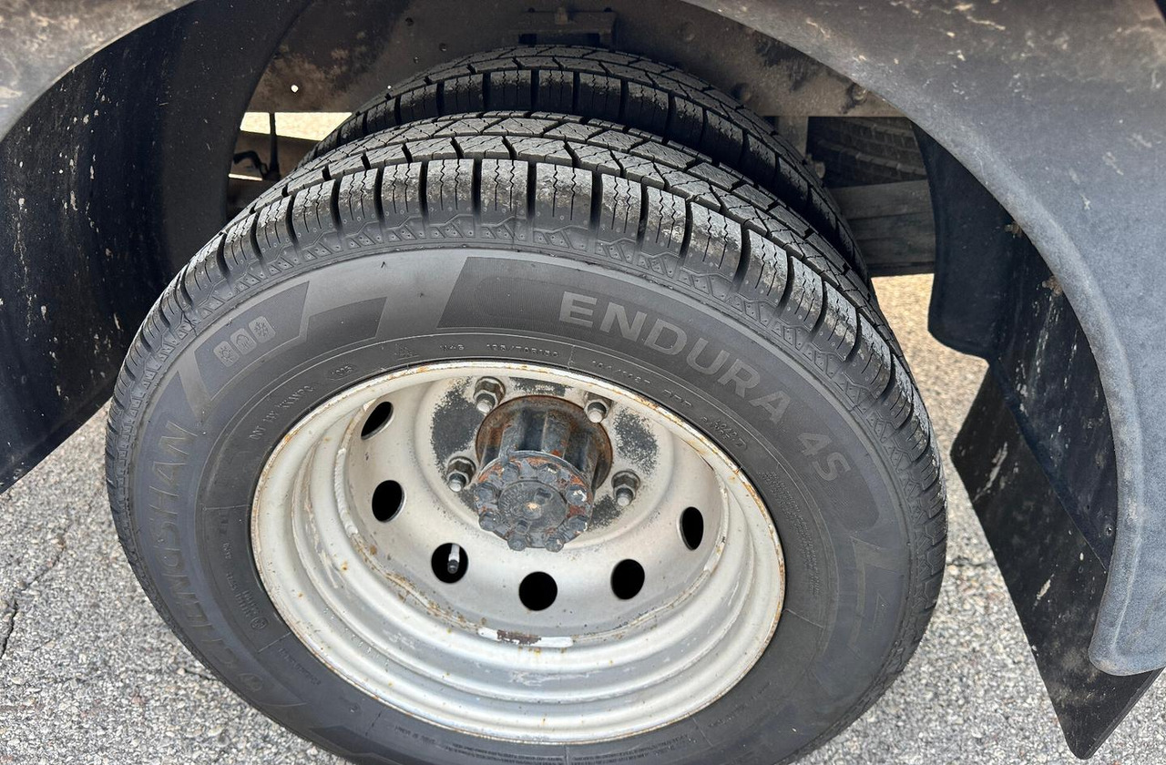 Plachtový nákladní auto Renault Trucks Maxity 135.35 dxi: obrázek 15 Plachtový nákladní auto Renault Trucks Maxity 135.35 dxi: obrázek 15