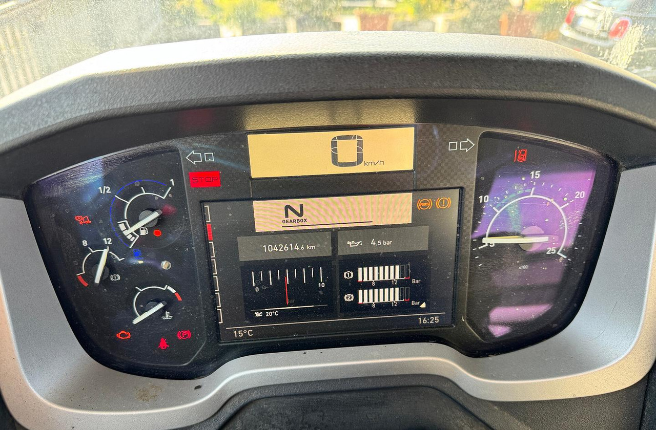 Tahač Renault T460 / 2015 / Euro 6: obrázek 6