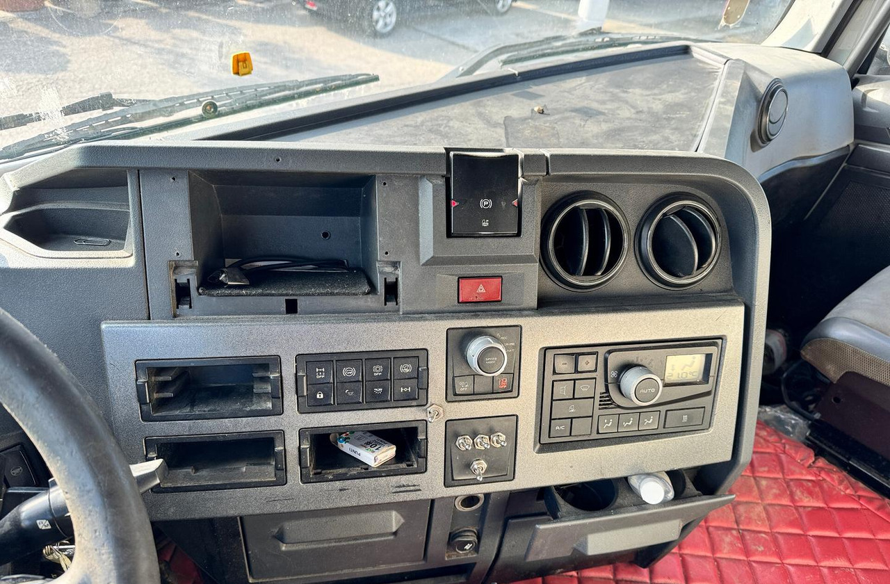 Tahač Renault T460 / 2015 / Euro 6: obrázek 7