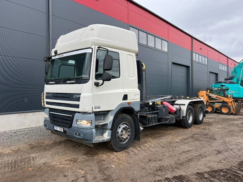 DAF CF85.460 - Hákový nosič kontejnerů: obrázek 1 DAF CF85.460 - Hákový nosič kontejnerů: obrázek 1
