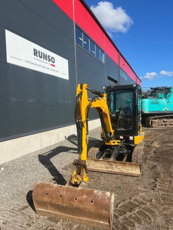 JCB 8026 CTS - Mini rýpadlo: obrázek 4 JCB 8026 CTS - Mini rýpadlo: obrázek 4