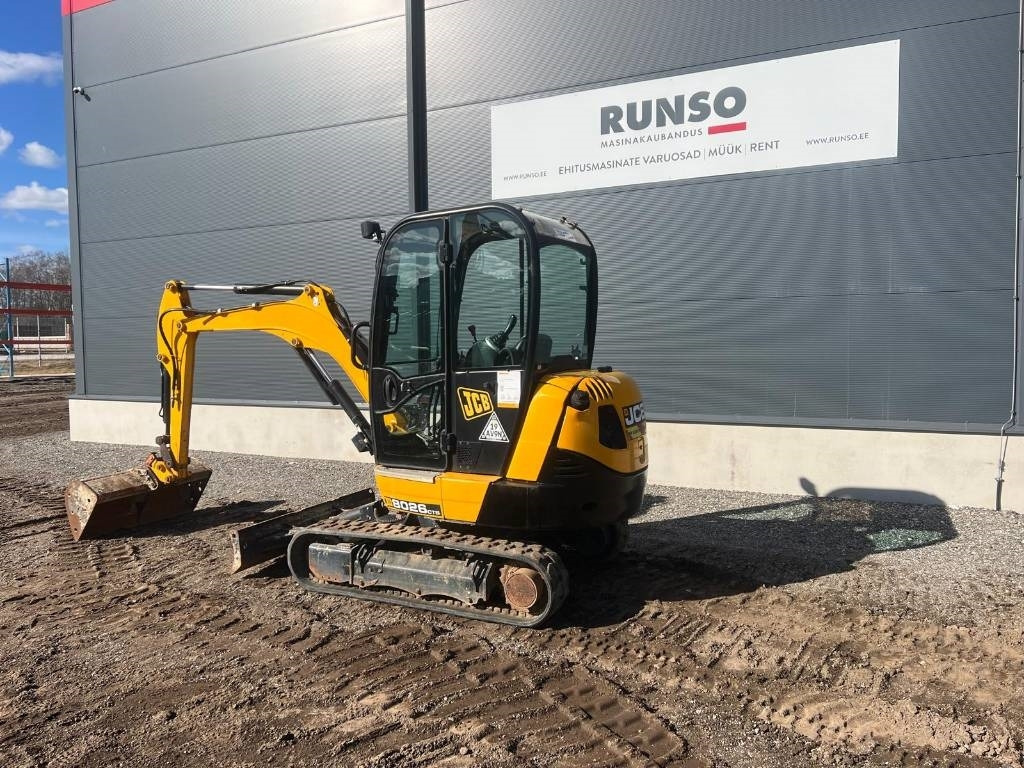 JCB 8026 CTS - Mini rýpadlo: obrázek 3 JCB 8026 CTS - Mini rýpadlo: obrázek 3