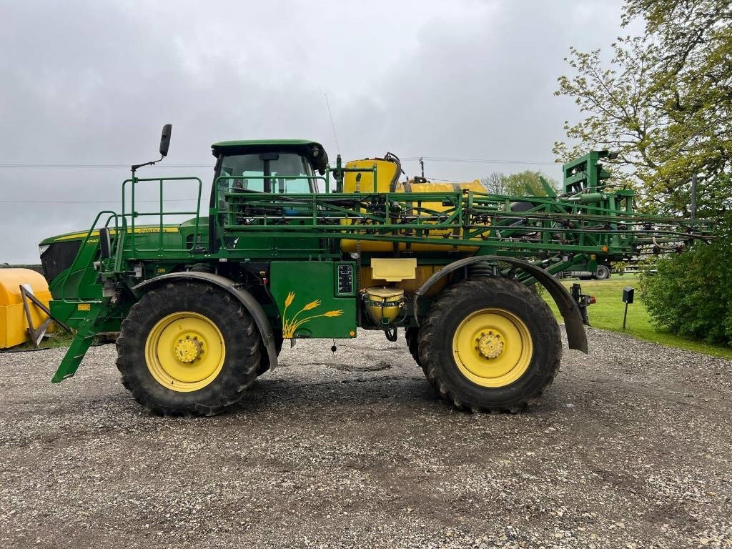John Deere R4040i - Samochodný postřikovač: obrázek 5 John Deere R4040i - Samochodný postřikovač: obrázek 5