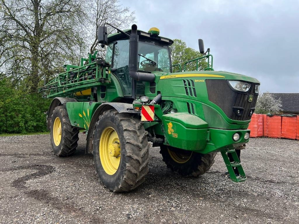 John Deere R4040i - Samochodný postřikovač: obrázek 2 John Deere R4040i - Samochodný postřikovač: obrázek 2